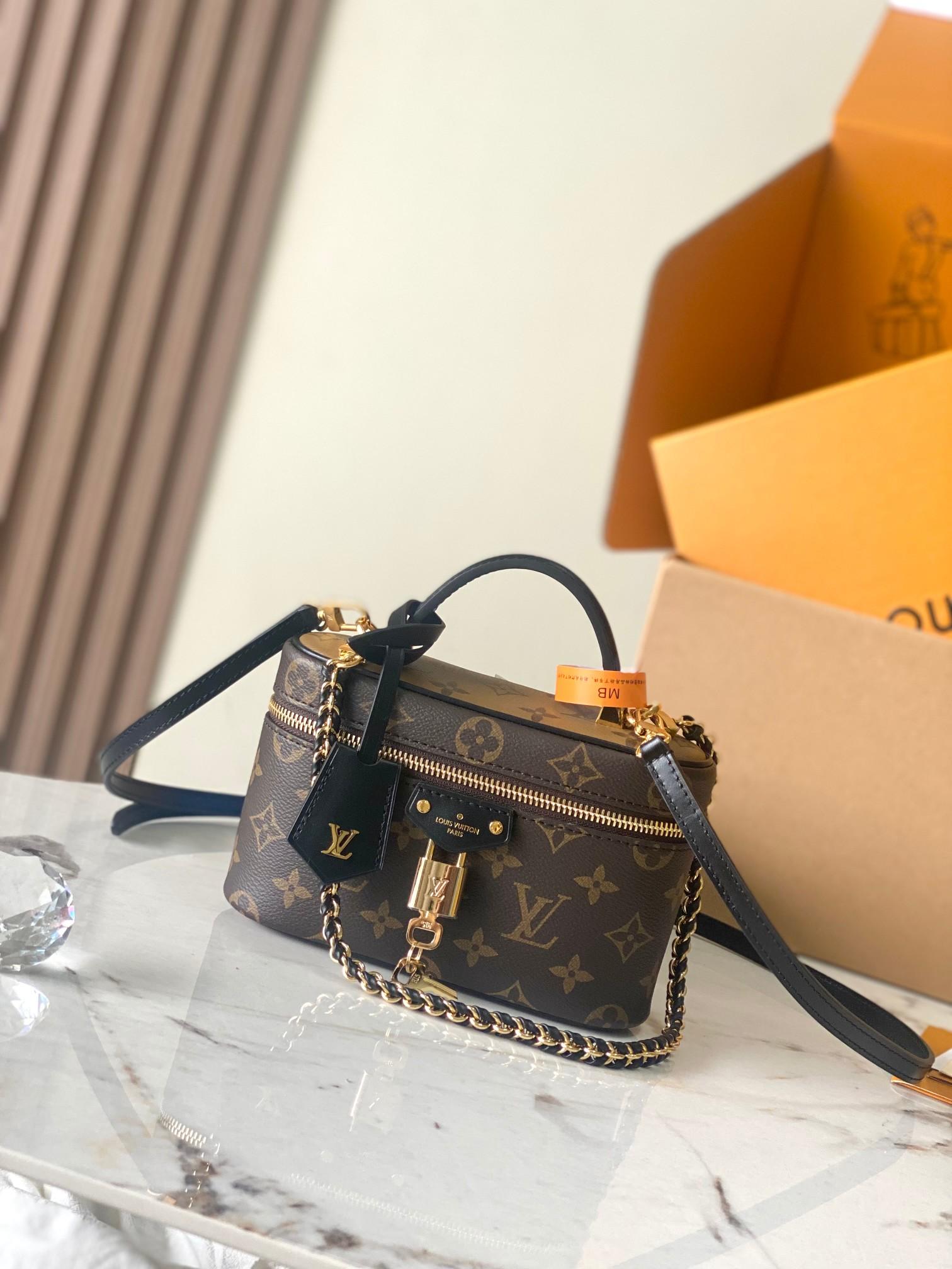 VANITY CHAIN POUCH - M47125