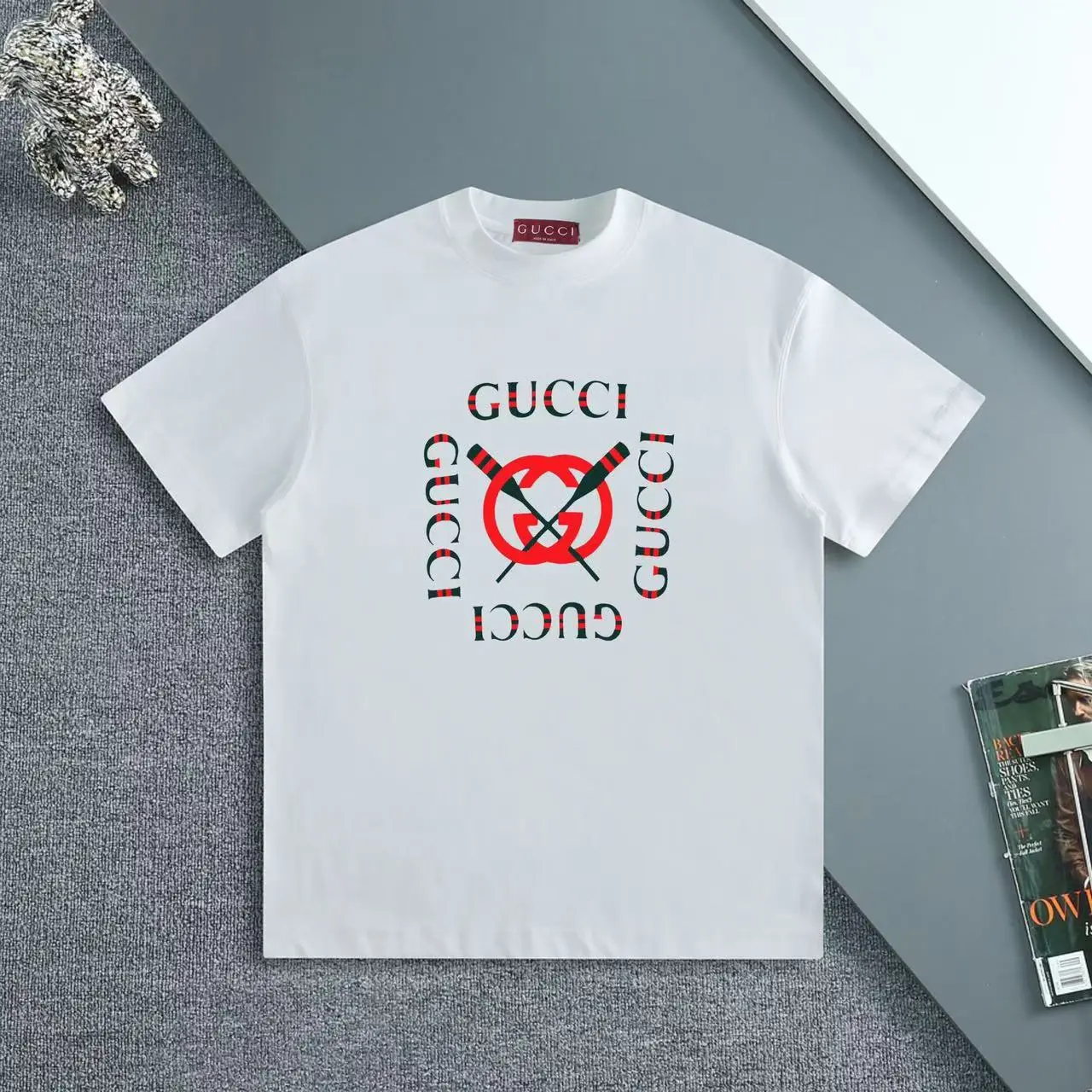 Phông Gucci