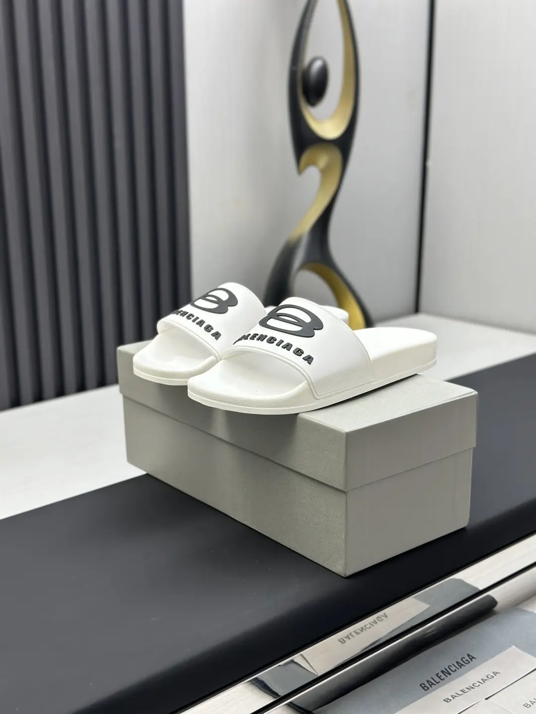 Dép Balenciaga