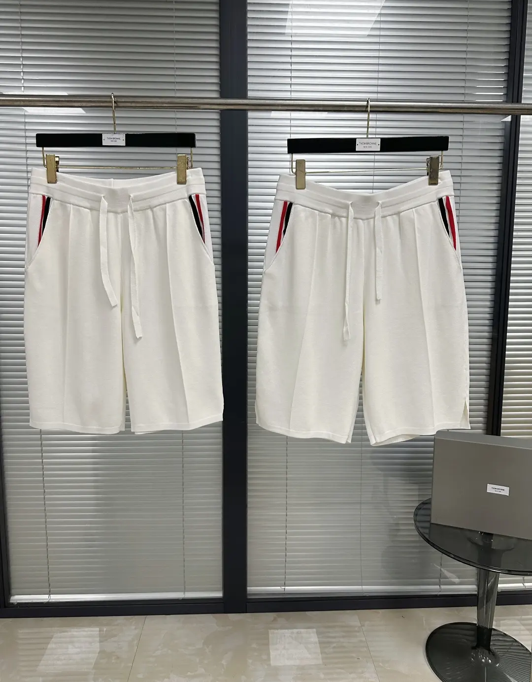 Quần Thom Browne
