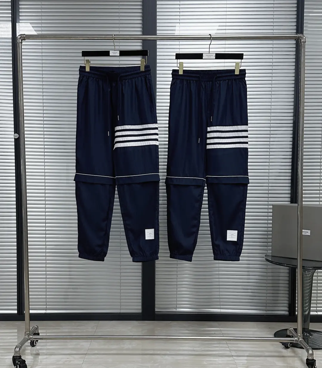 Quần Thom Browne