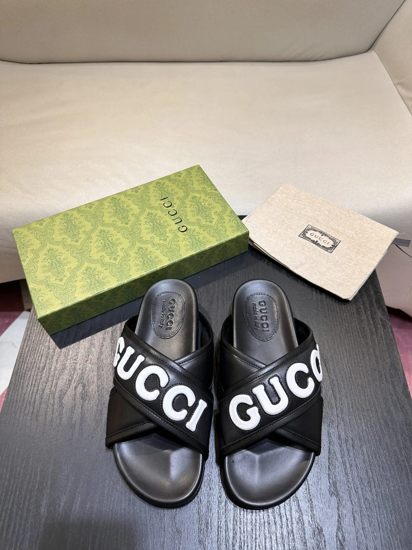 Dép Gucci