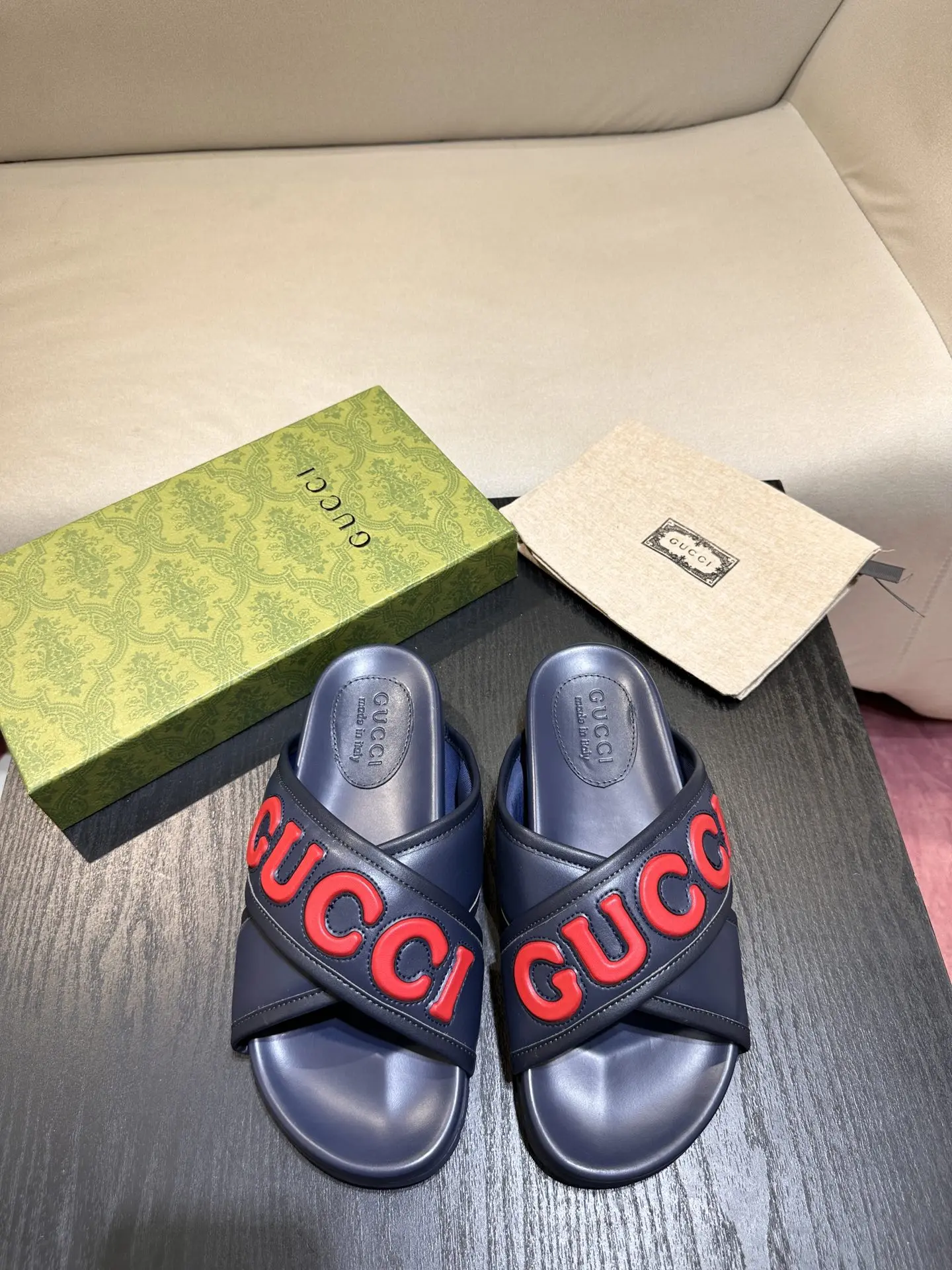 Dép Gucci