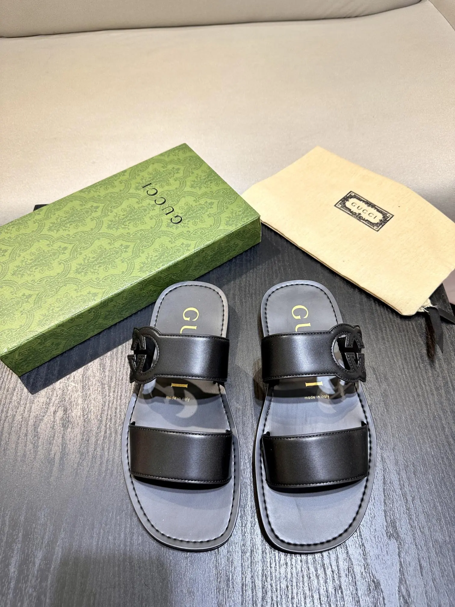 Dép Gucci