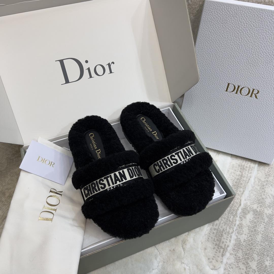 Dép Dior
