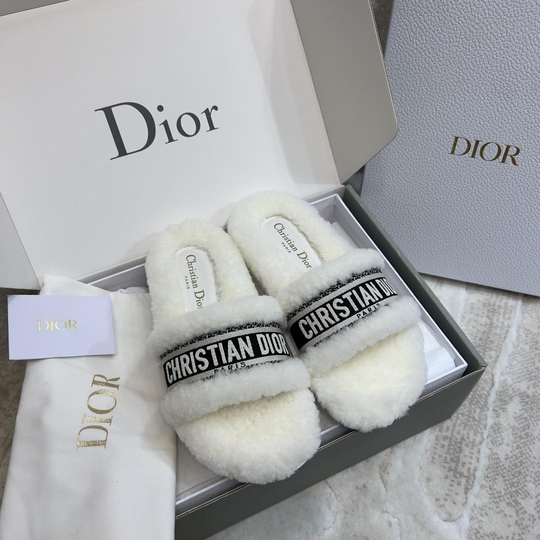 Dép Dior