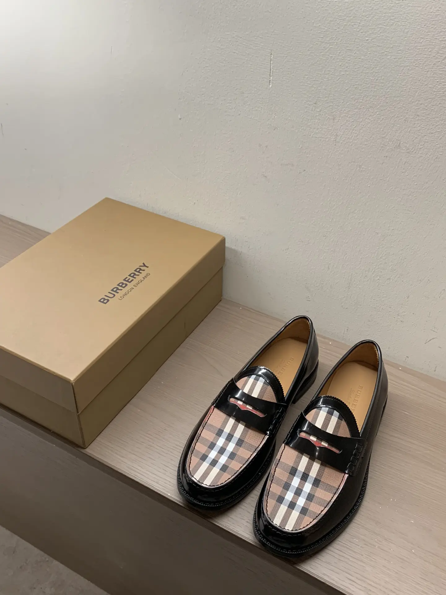 Giày Nam Burberry