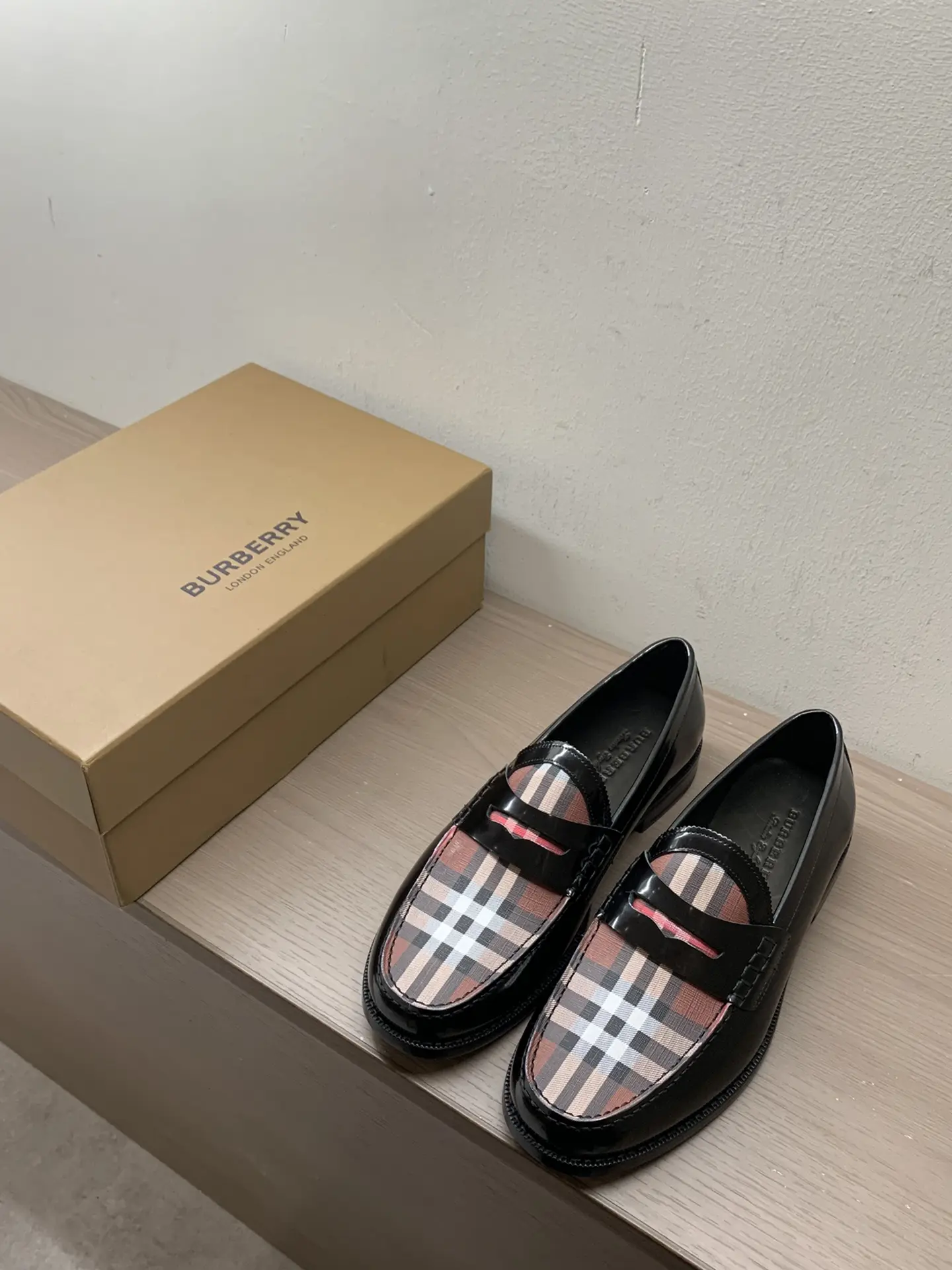 Giày Nam Burberry