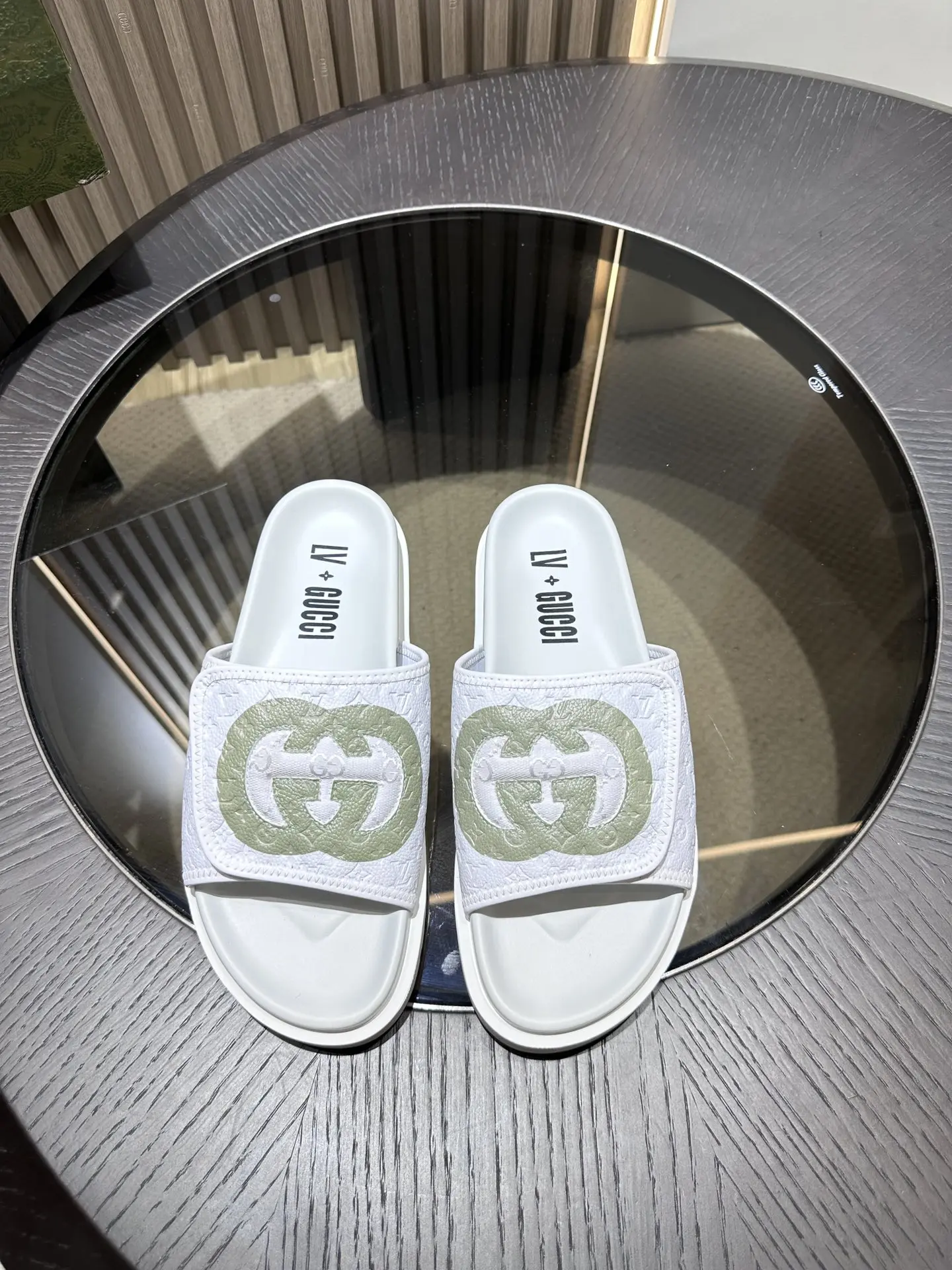 Dép Gucci