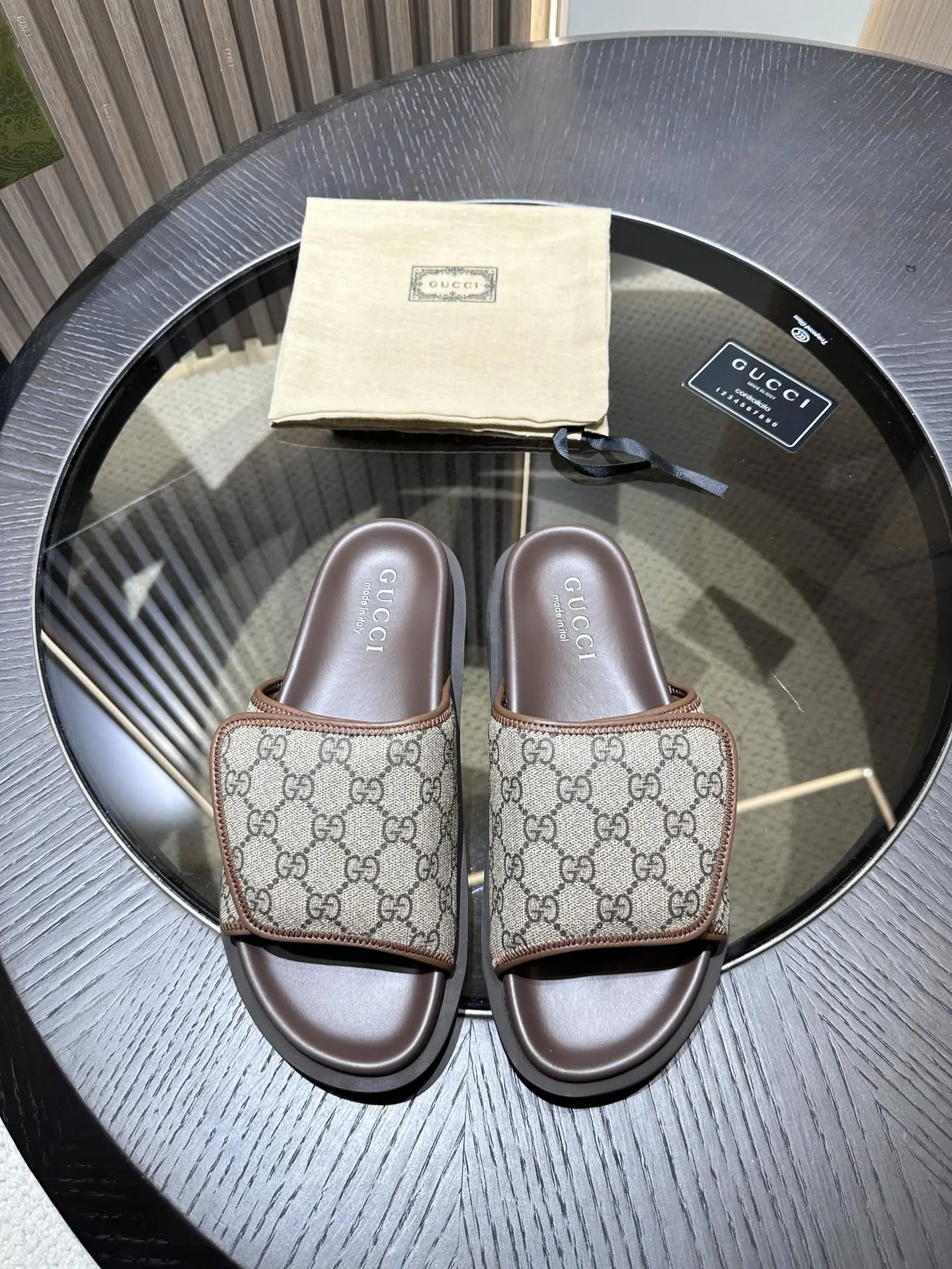 Dép Gucci