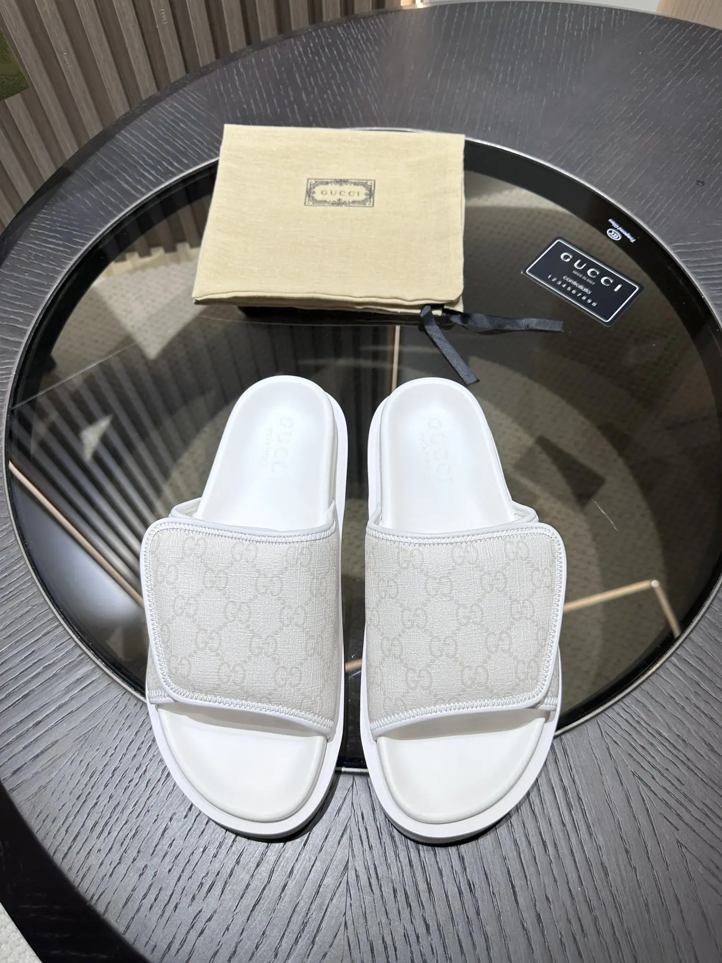 Dép Gucci