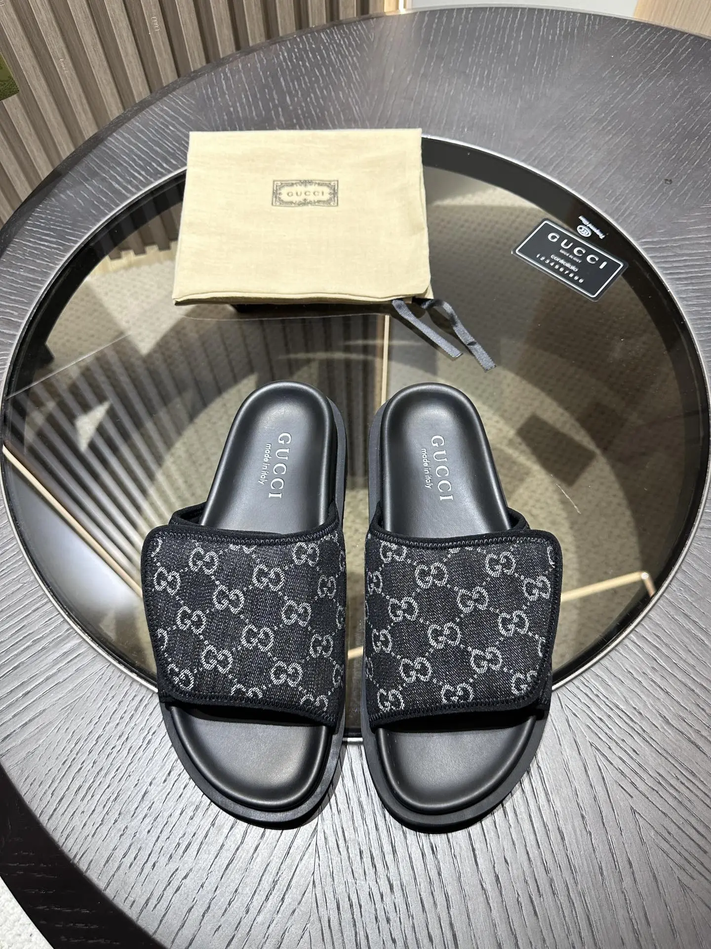 Dép Gucci
