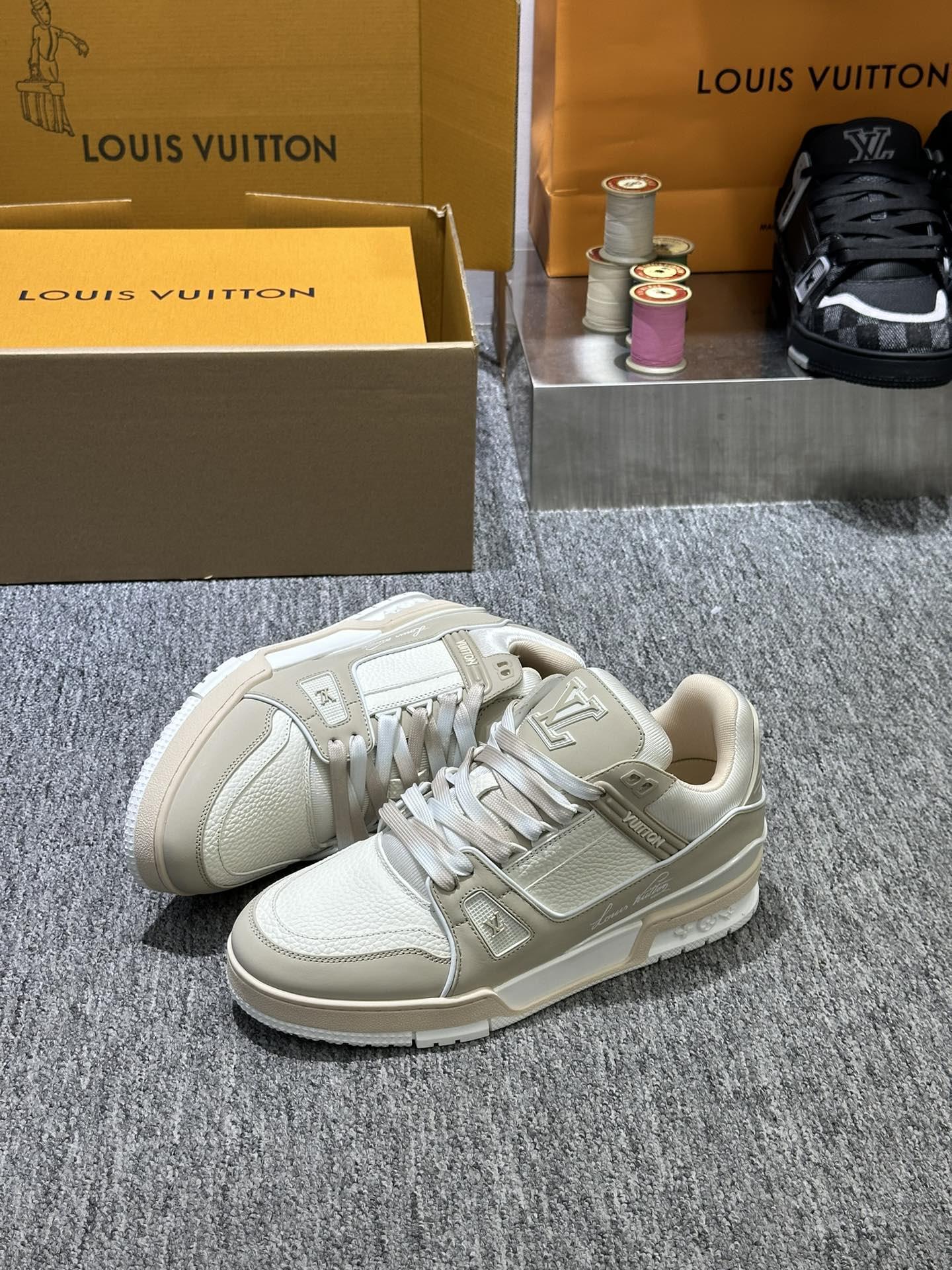 Giày LV Trainer