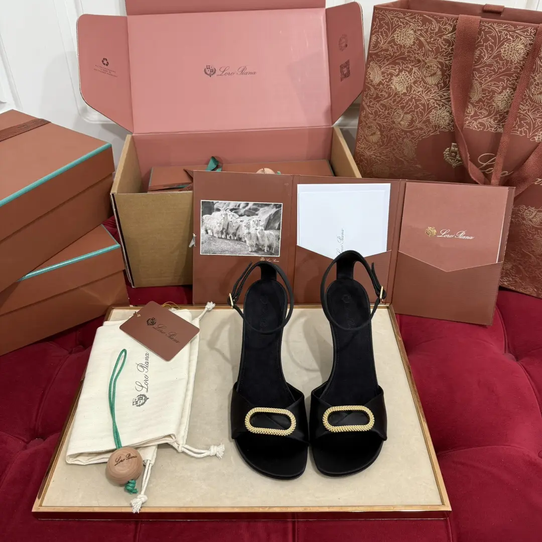 Dép Nữ Loro Piana