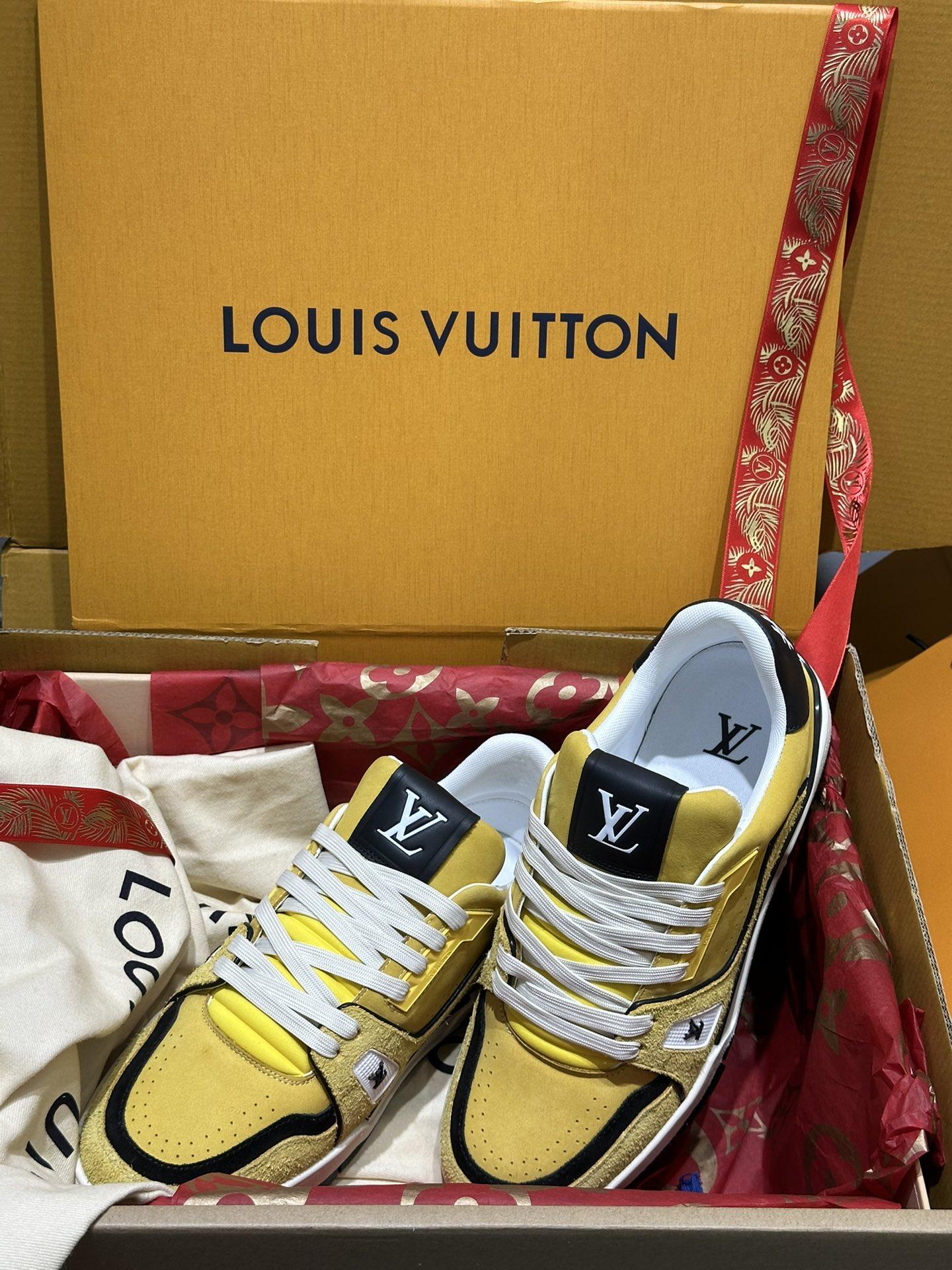 Giày LV Trainer