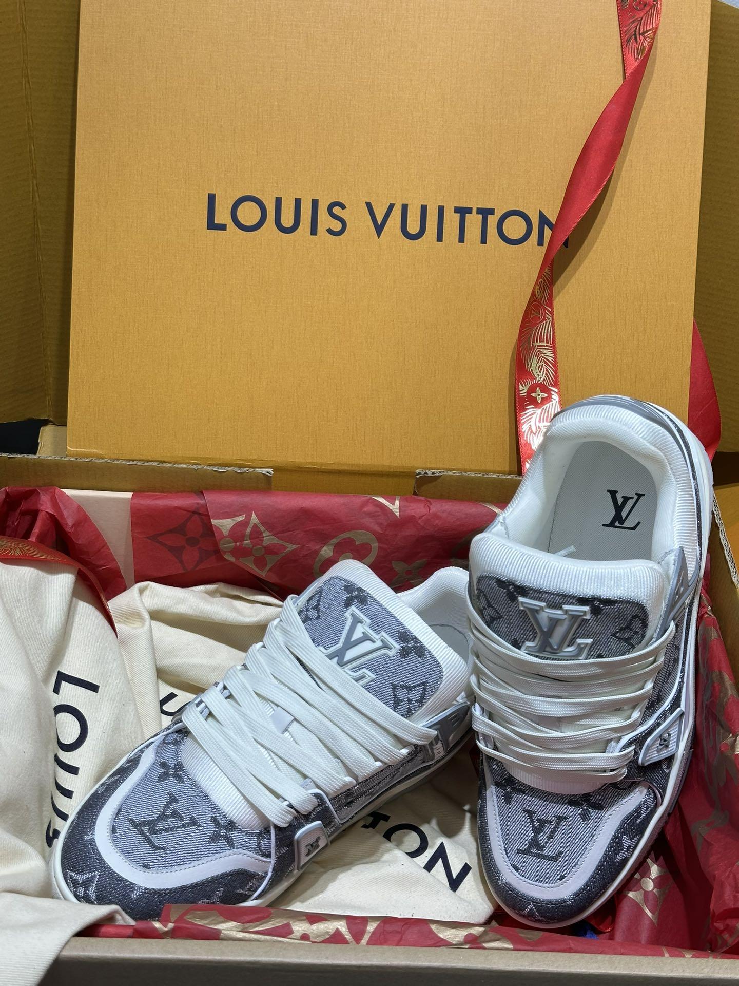 Giày LV Trainer
