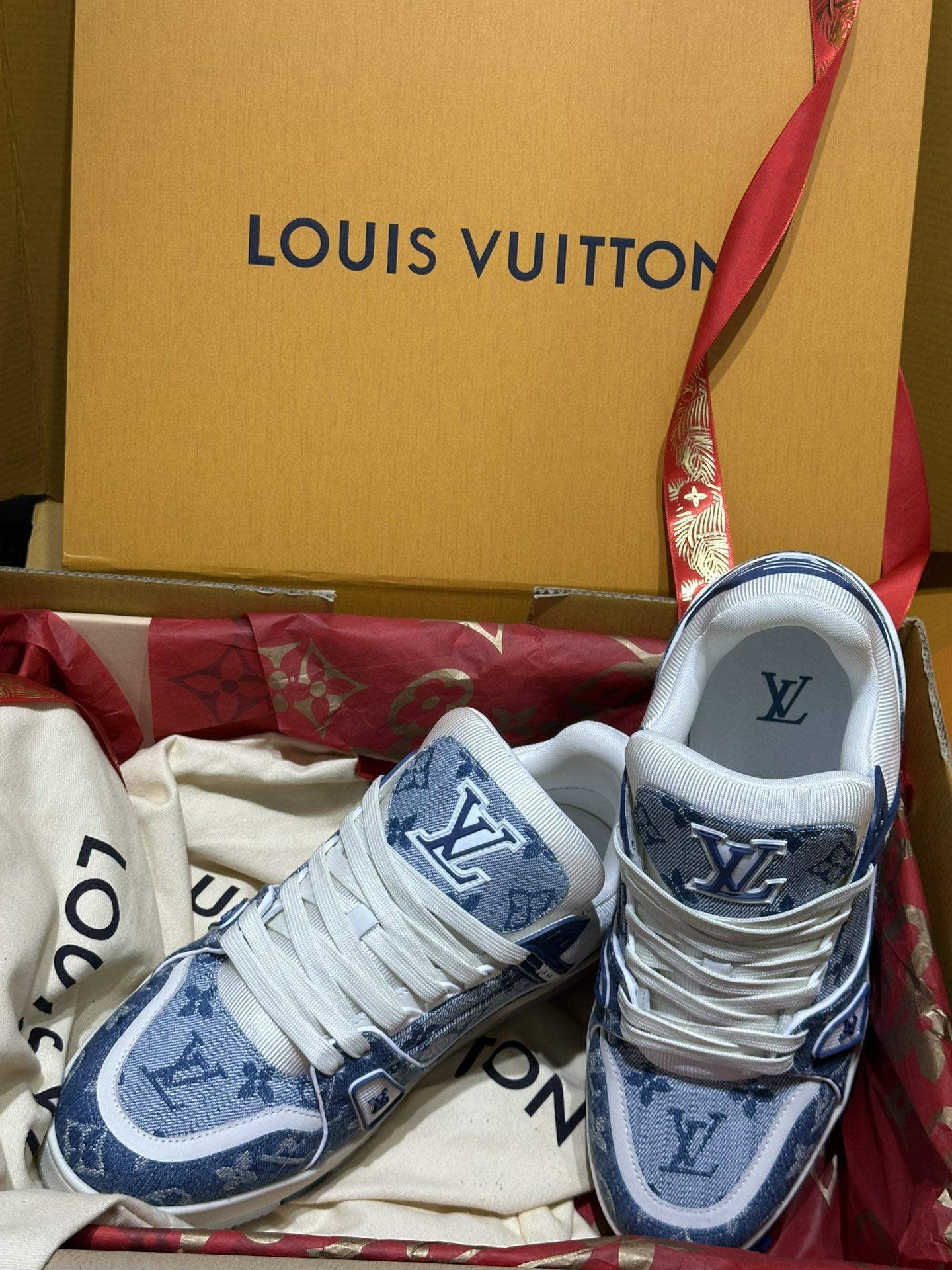 Giày LV Trainer