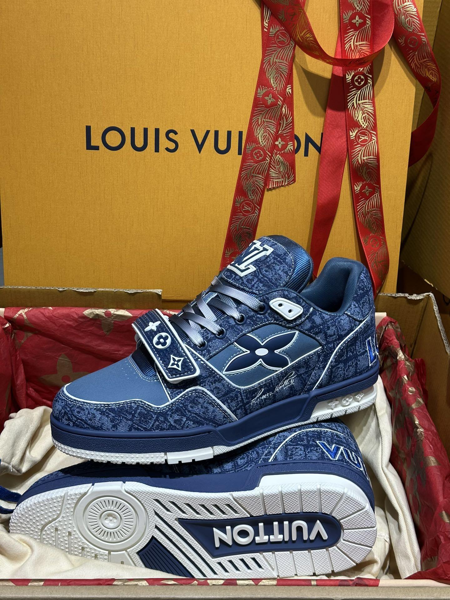 Giày LV Trainer