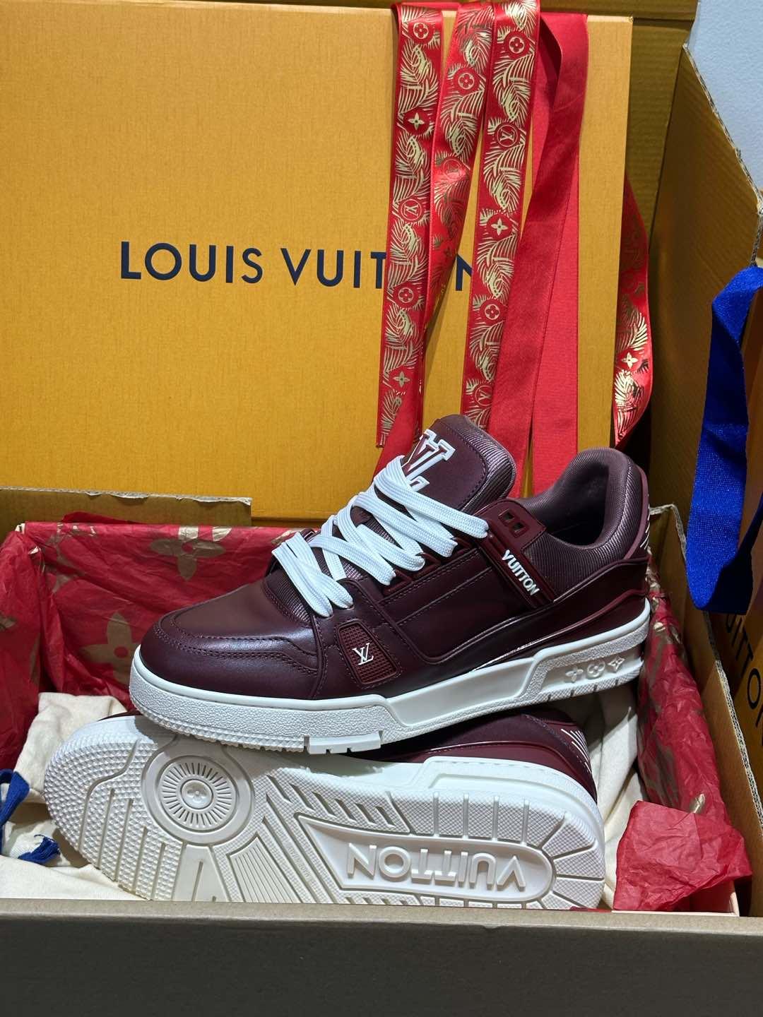 Giày LV Trainer