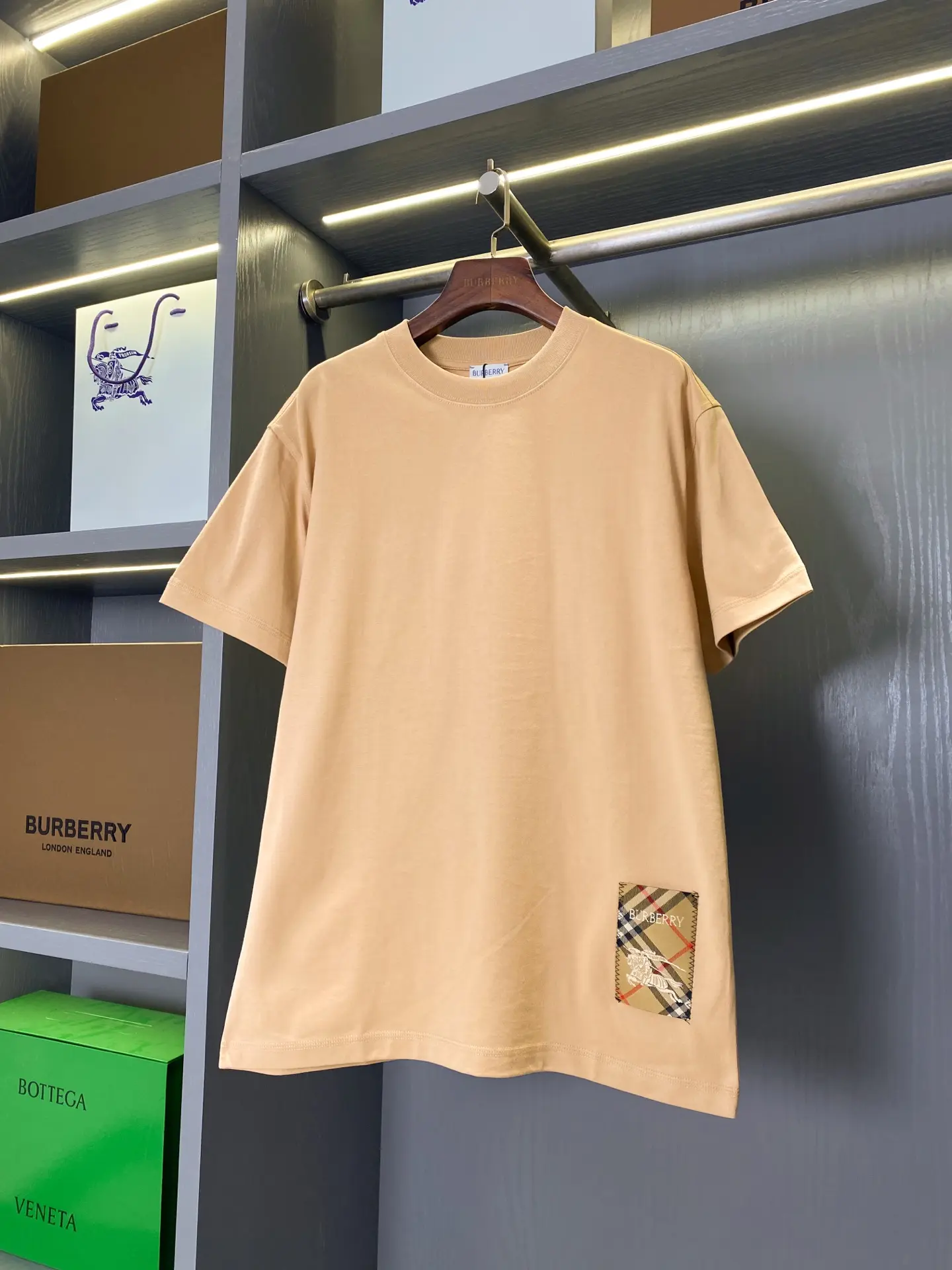 Phông Burberry