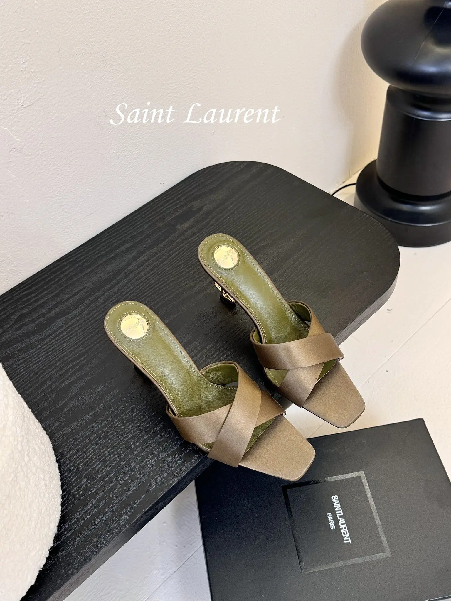 Dép Nữ YSL