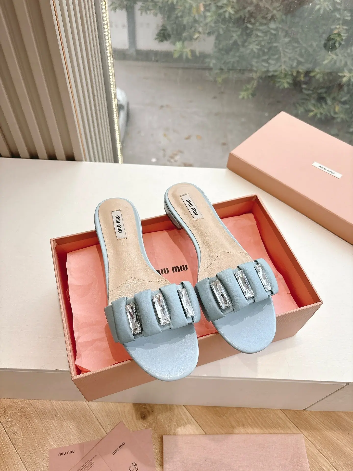 Dép Miumiu