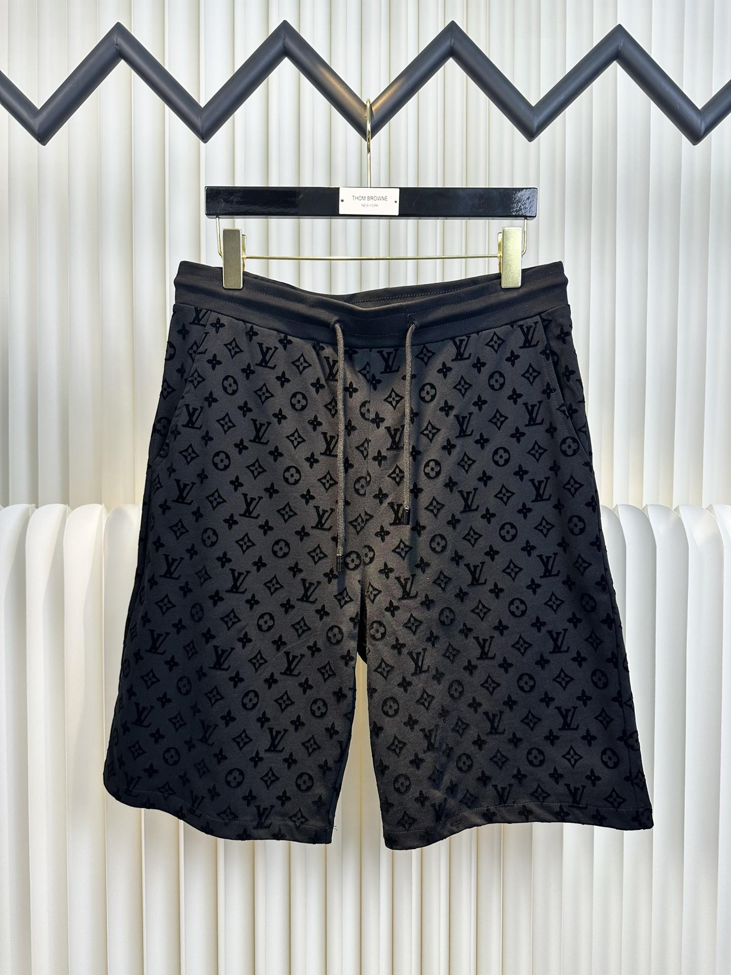 Quần LouisVuitton