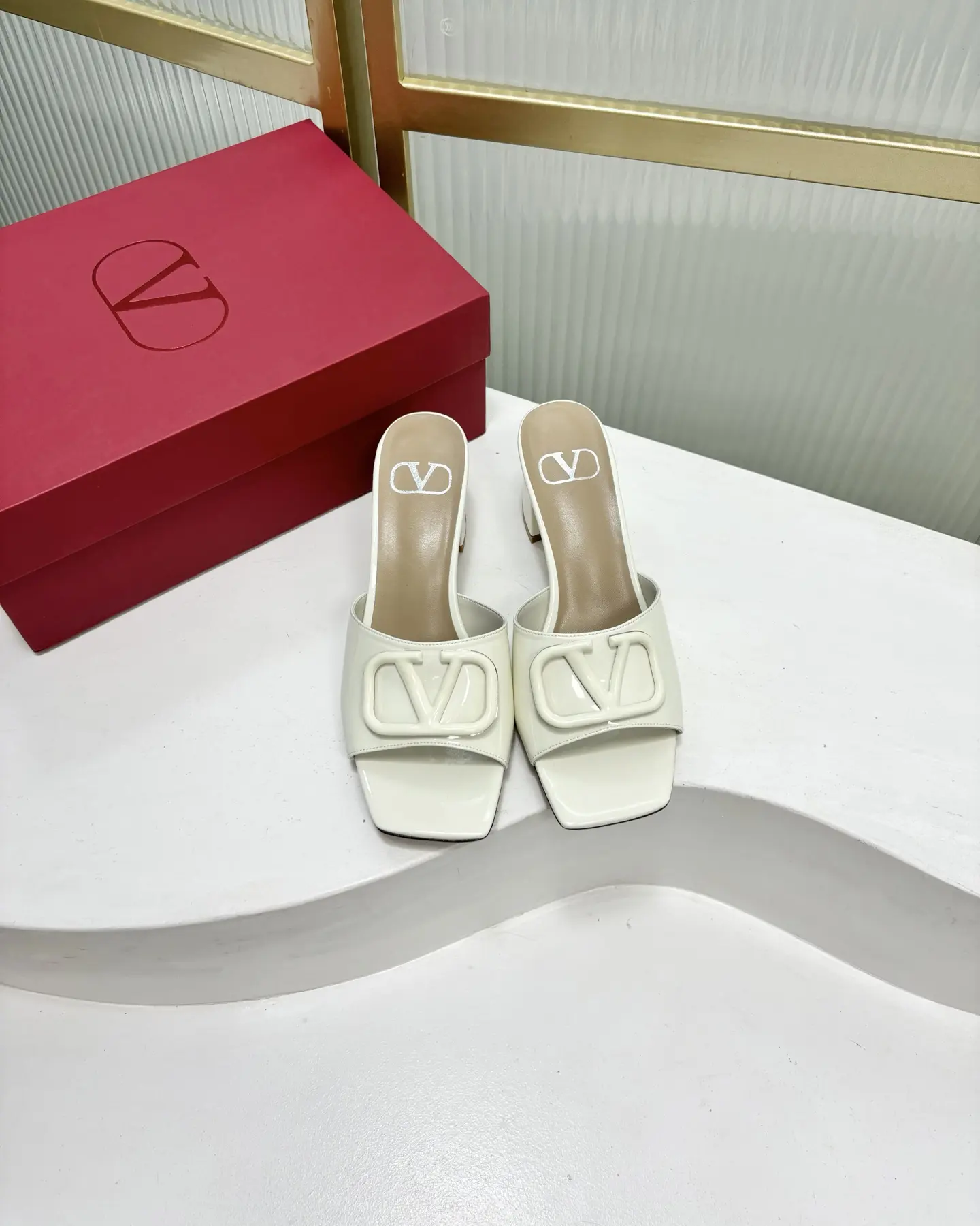 Dép Nữ Valentino