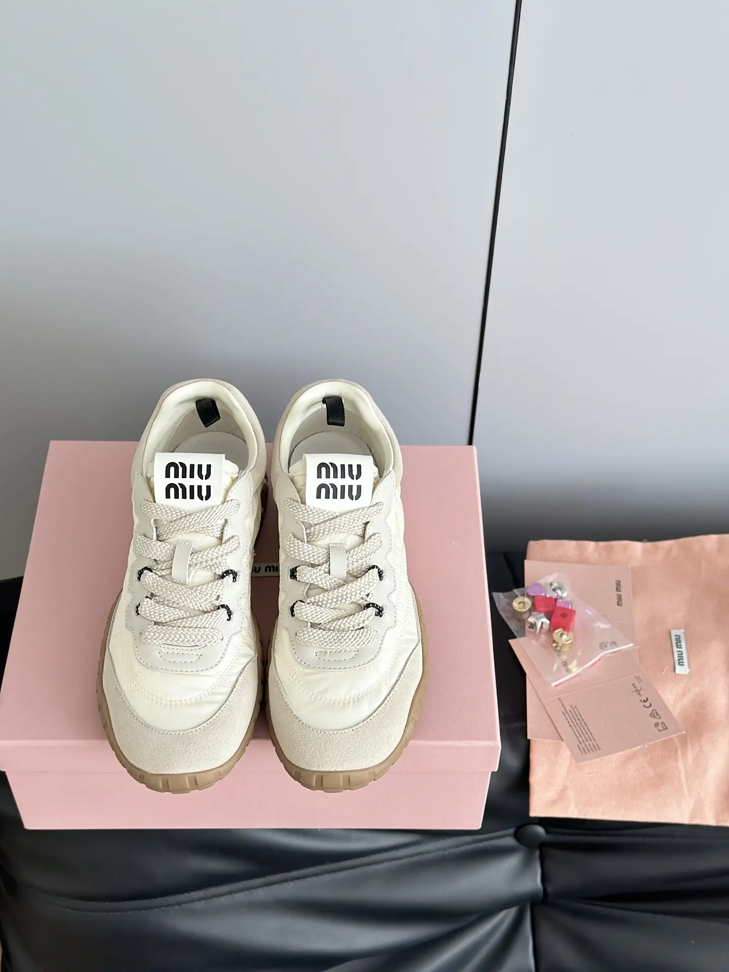 Giày Miumiu