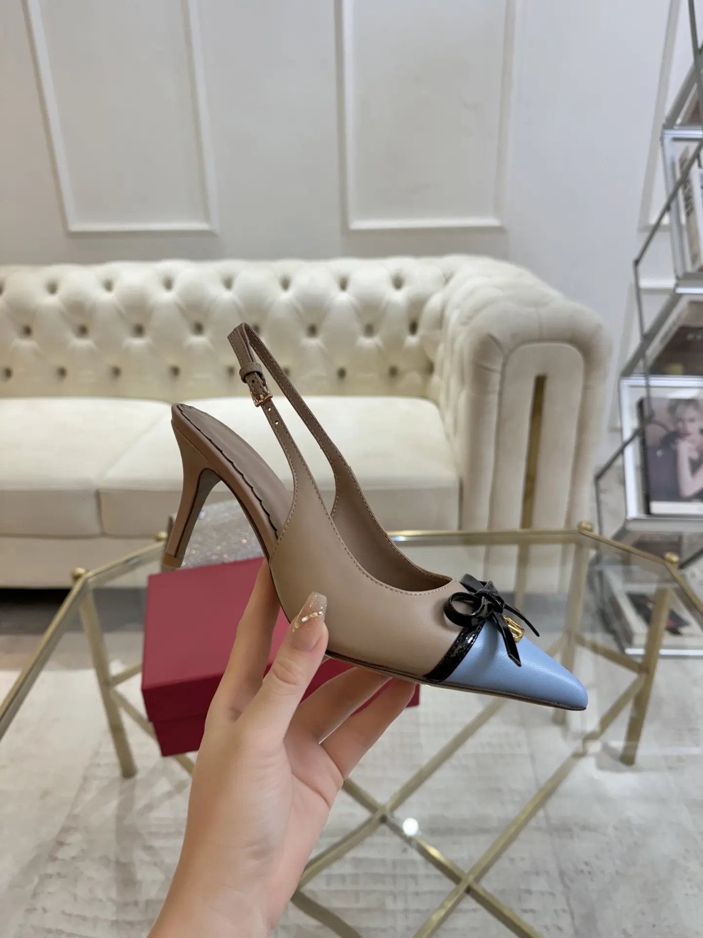 Dép Nữ Valentino