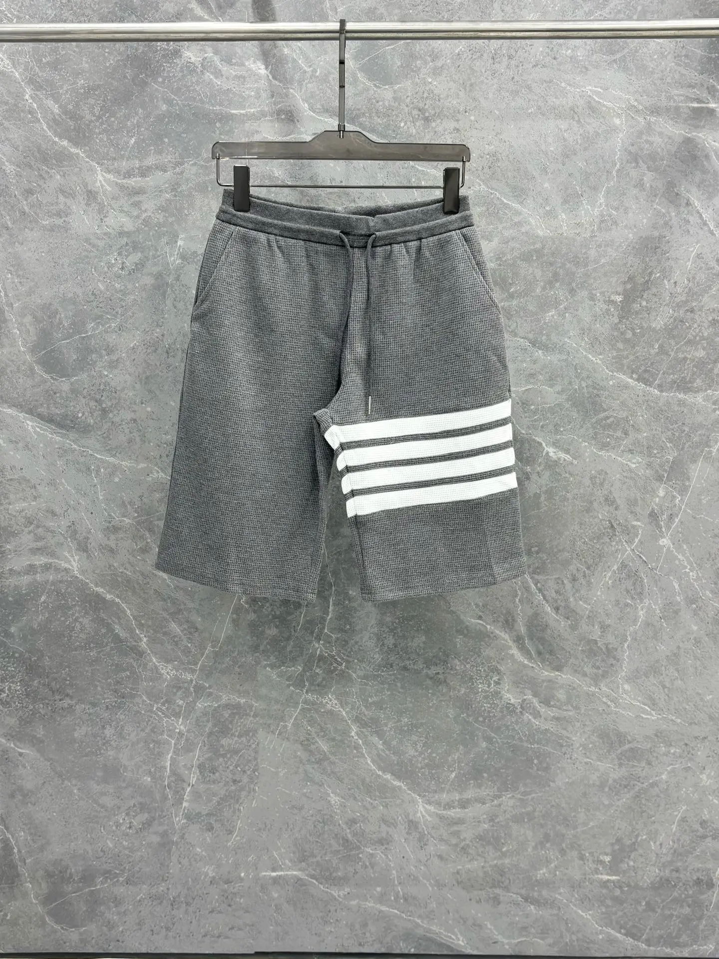 Quần Thom Browne