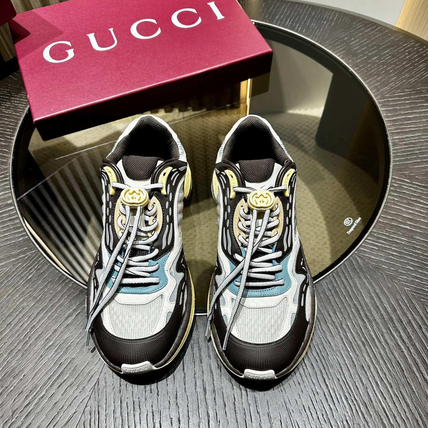 Giày Gucci