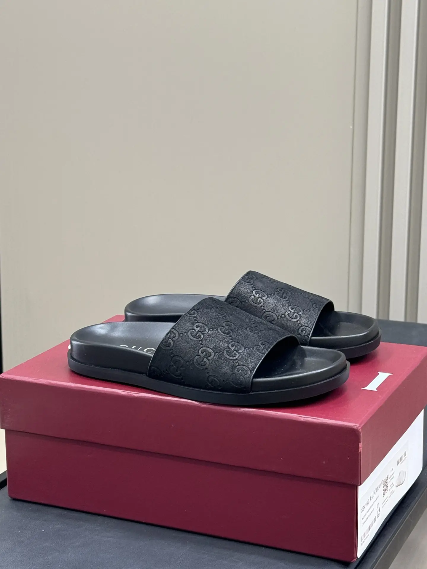 Dép Gucci