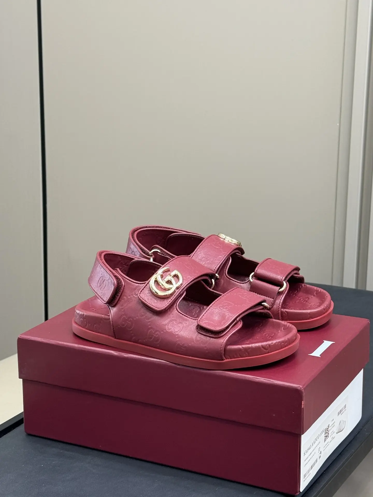 Dép Gucci