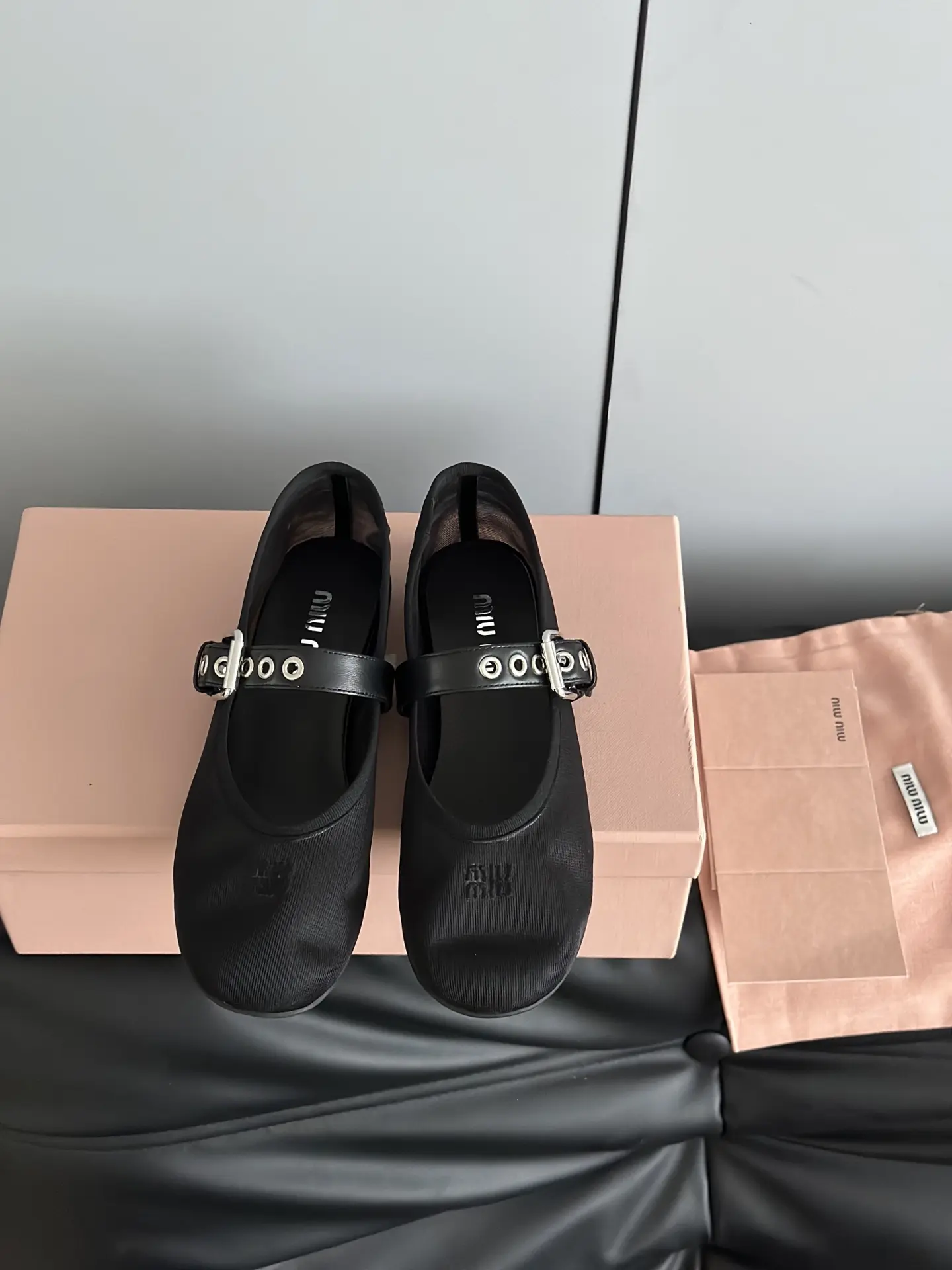 Giày Miumiu