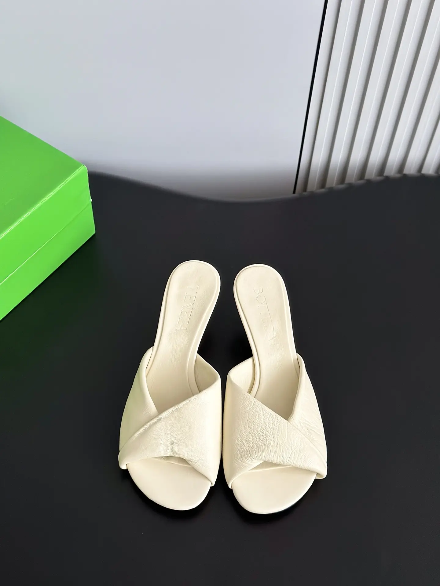 Dép Nữ Bottega Veneta
