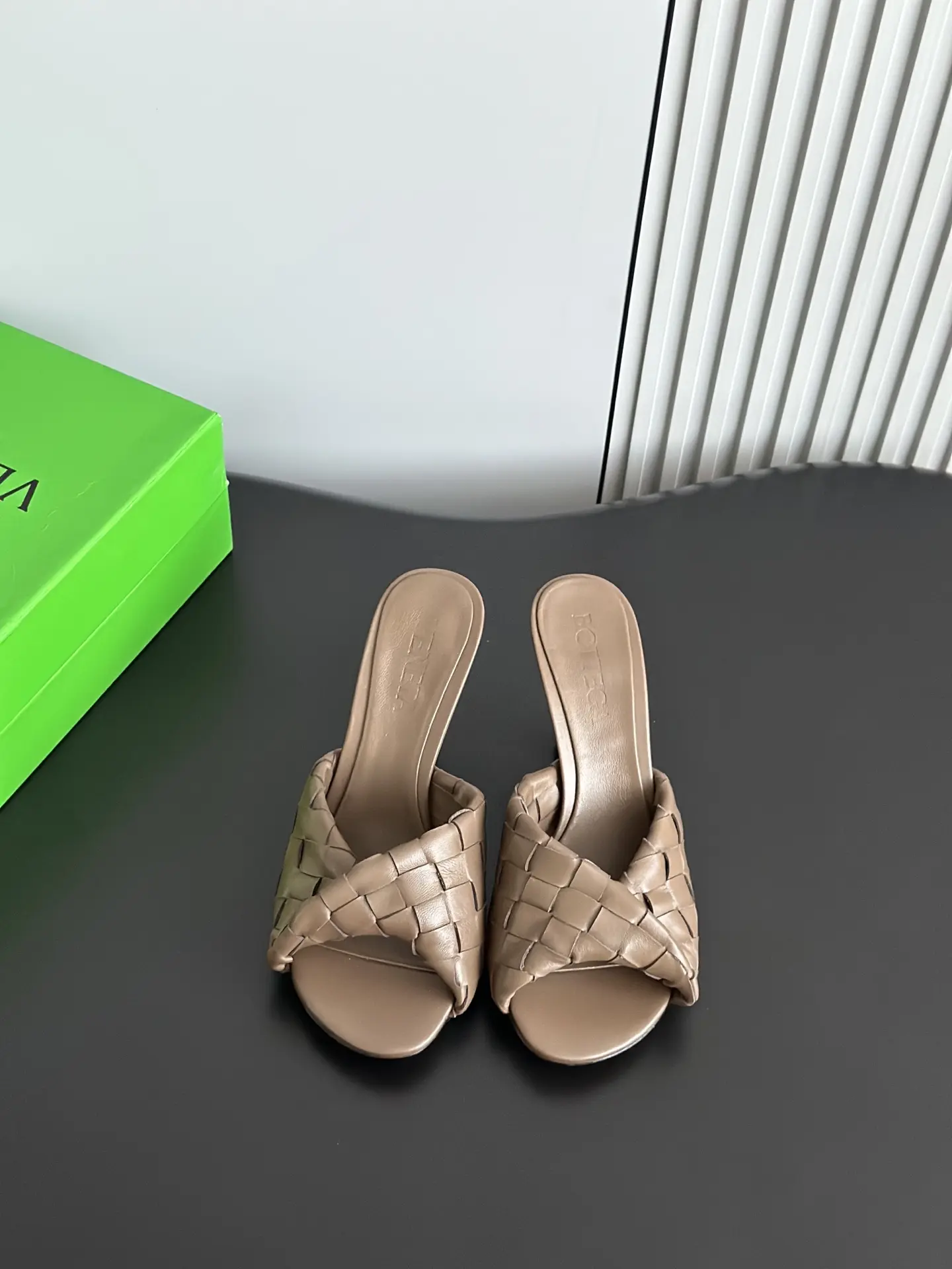 Dép Nữ Bottega Veneta