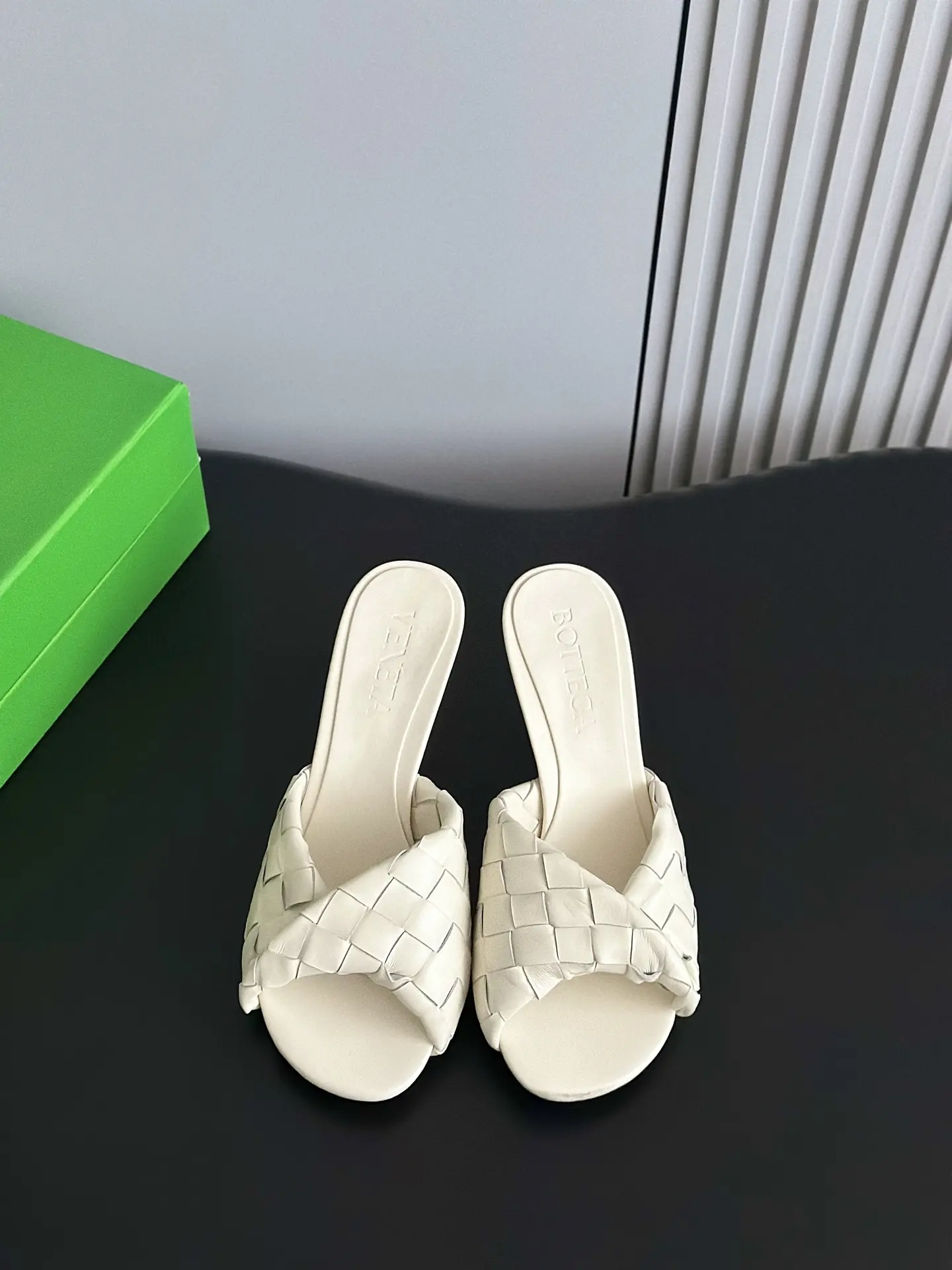 Dép Nữ Bottega Veneta